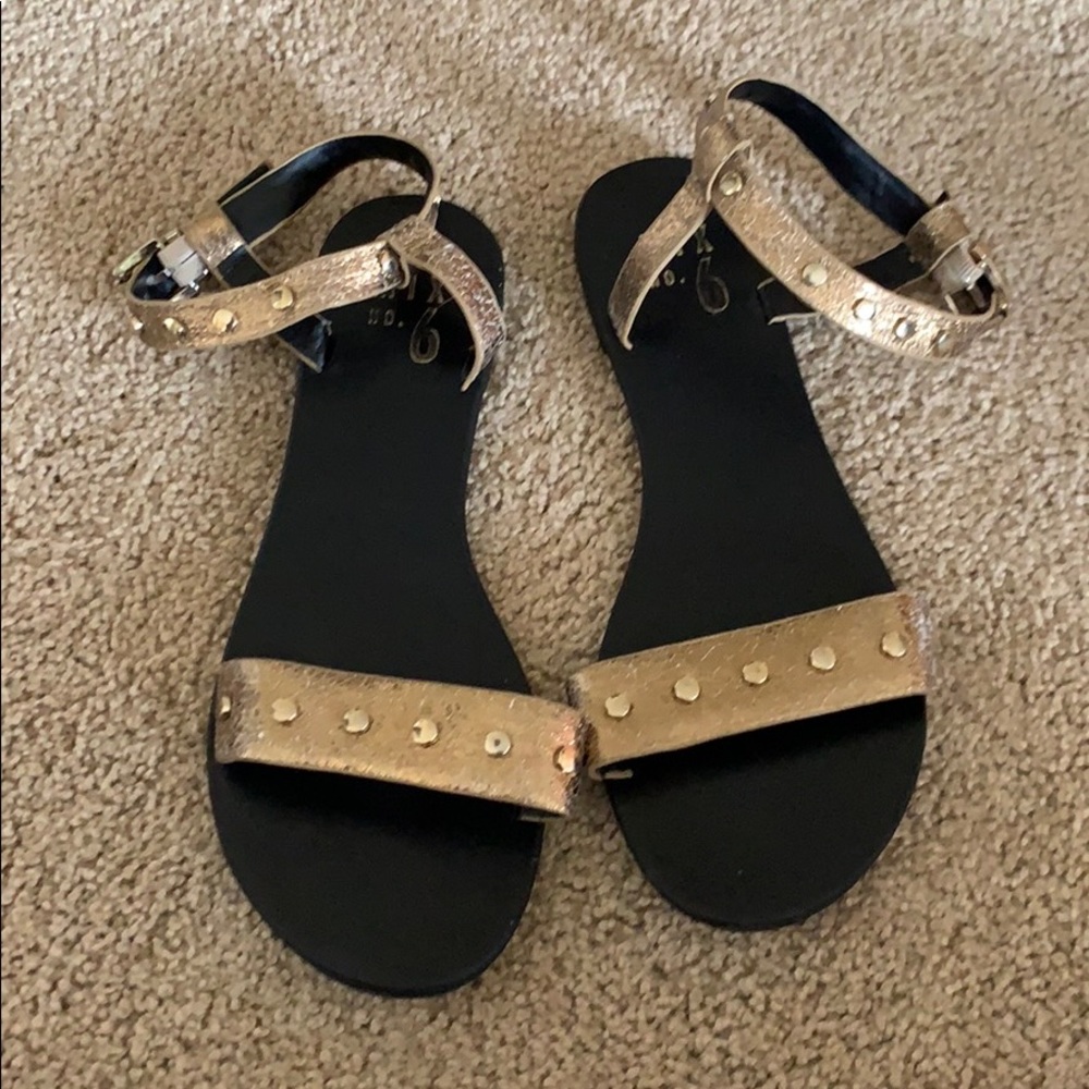 Gold/bronze ankle strap sandals